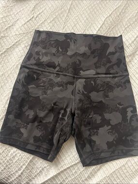 lululemon print align shorts